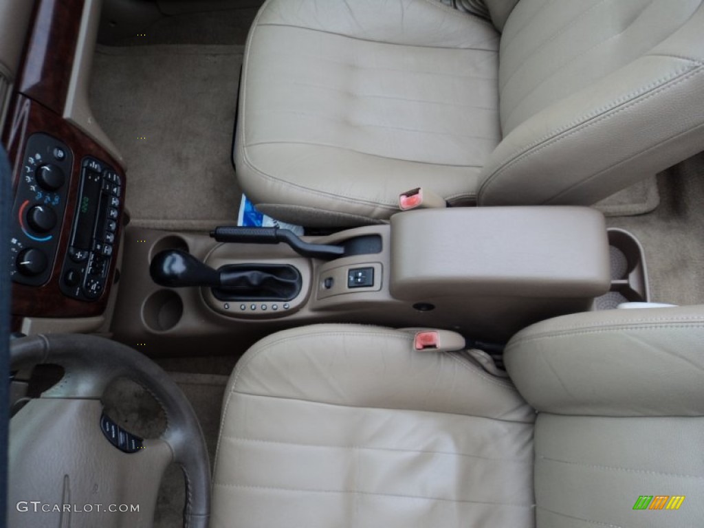 2002 Sebring LXi Convertible - Light Almond Pearl Metallic / Sandstone photo #14