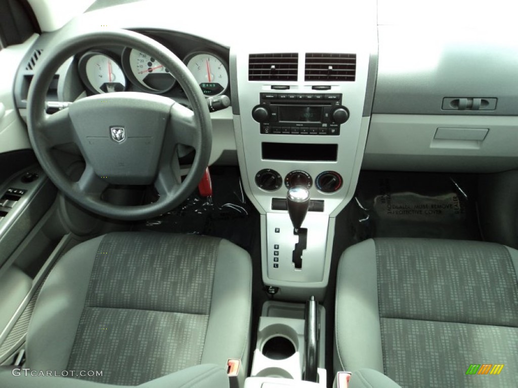 2007 Caliber SE - Stone White / Pastel Slate Gray photo #24