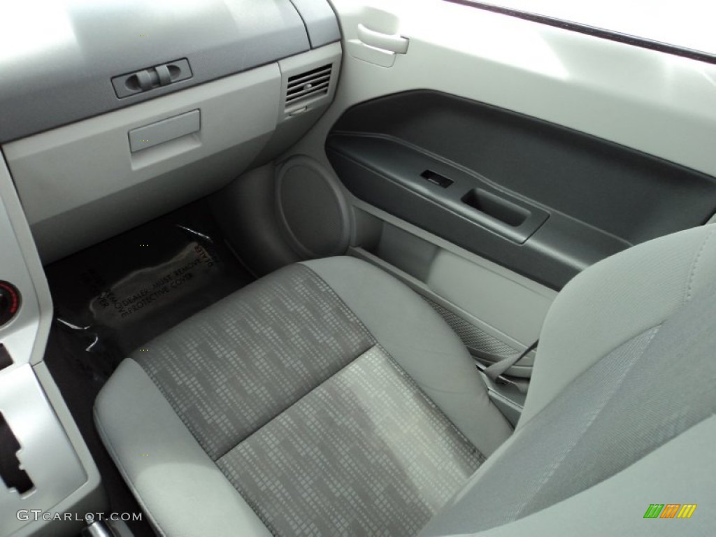 2007 Caliber SE - Stone White / Pastel Slate Gray photo #27