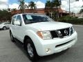 Avalanche White 2007 Nissan Pathfinder SE