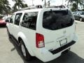 2007 Avalanche White Nissan Pathfinder SE  photo #9