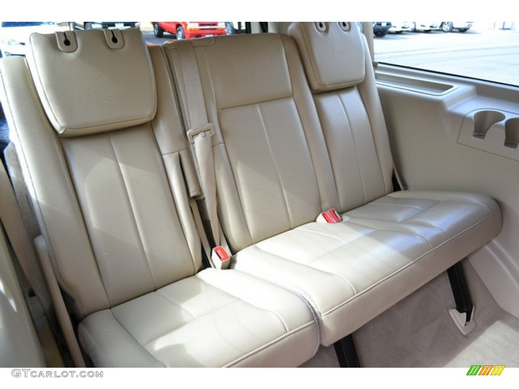 2010 Expedition EL Eddie Bauer 4x4 - White Platinum Tri-Coat Metallic / Camel photo #23
