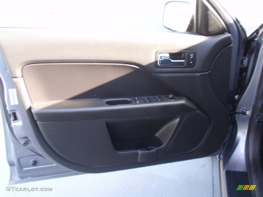2006 Fusion SE - Tungsten Grey Metallic / Charcoal Black photo #37
