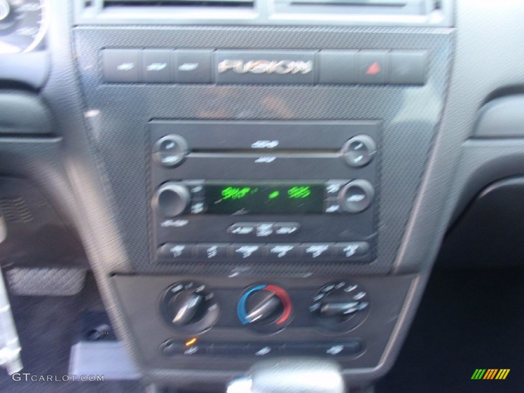 2006 Fusion SE - Tungsten Grey Metallic / Charcoal Black photo #44