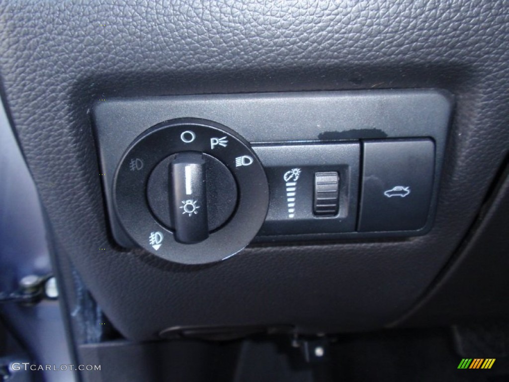 2006 Fusion SE - Tungsten Grey Metallic / Charcoal Black photo #48