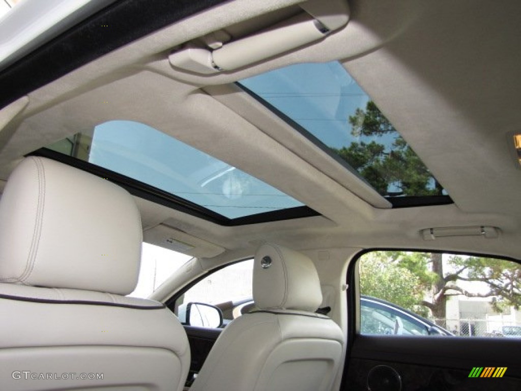 2013 Jaguar XJ XJ Sunroof Photo #90819556