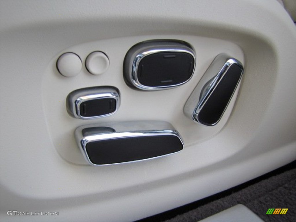 2013 Jaguar XJ XJ Controls Photo #90819573