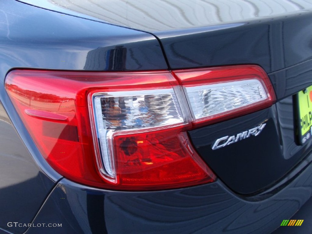 2014 Camry LE - Cosmic Gray Metallic / Ash photo #12