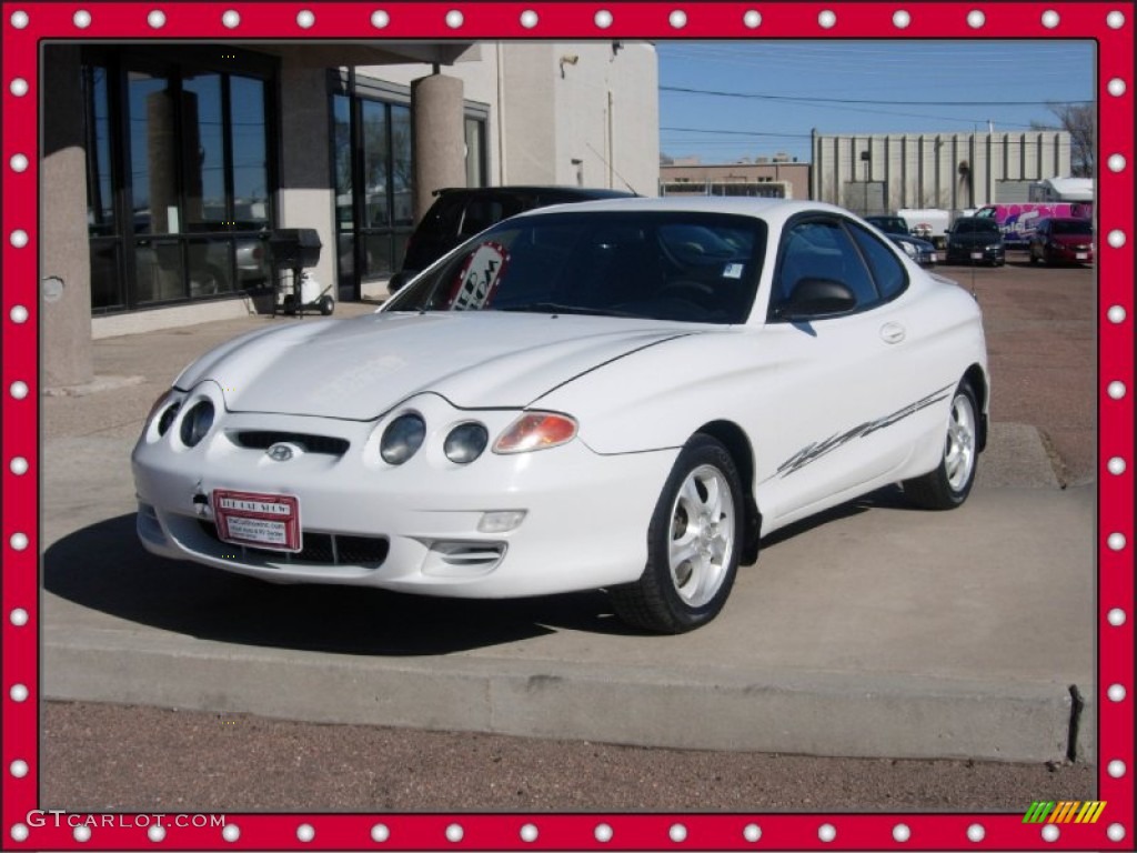 2001 Tiburon  - Nordic White / Black/Gray photo #1