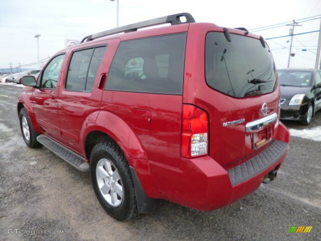 2010 Pathfinder SE 4x4 - Red Brick / Graphite photo #9