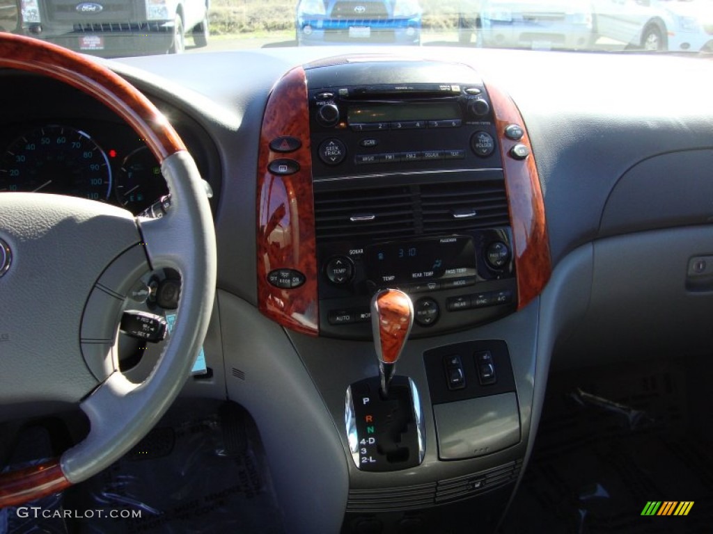 2007 Sienna XLE Limited - Silver Pine Mica / Stone photo #14
