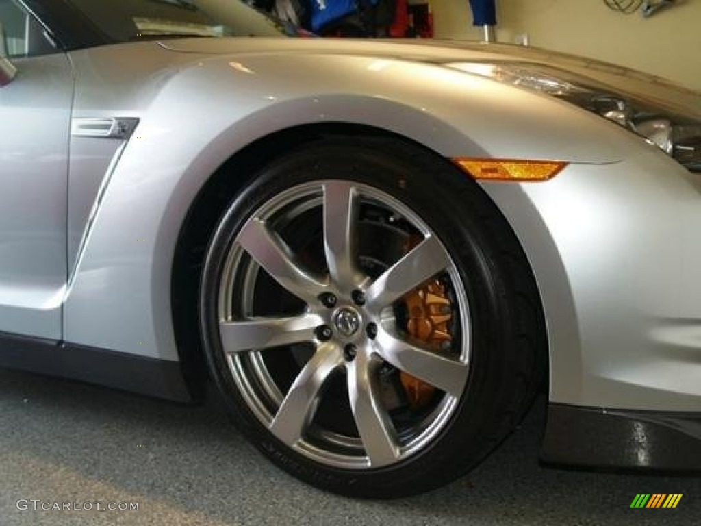 2009 GT-R Premium - Super Silver Metallic / Gray photo #4