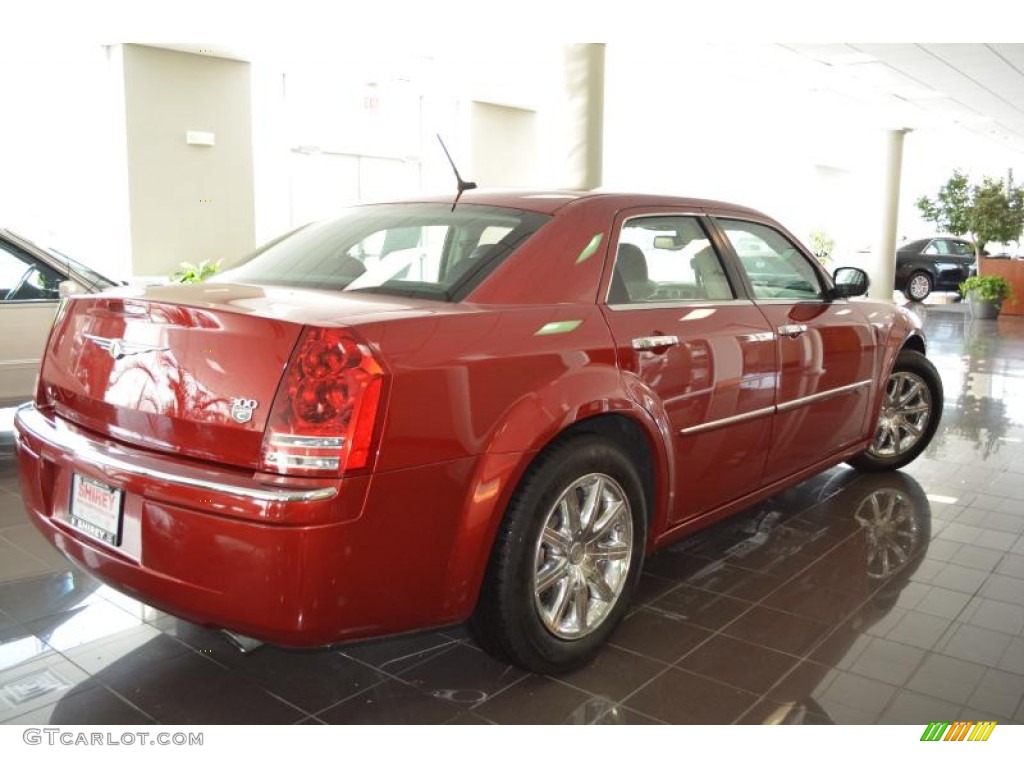 2008 300 C HEMI - Inferno Red Crystal Pearl / Dark Slate Gray photo #4