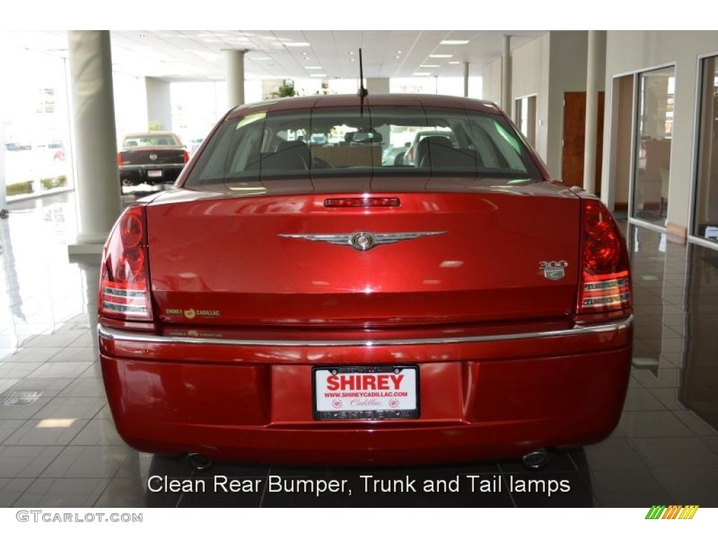 2008 300 C HEMI - Inferno Red Crystal Pearl / Dark Slate Gray photo #5