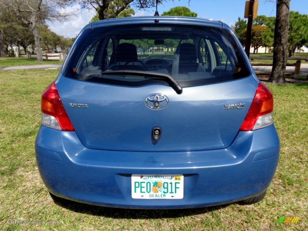 2009 Yaris 5 Door Liftback - Bayou Blue Pearl / Dark Charcoal photo #7