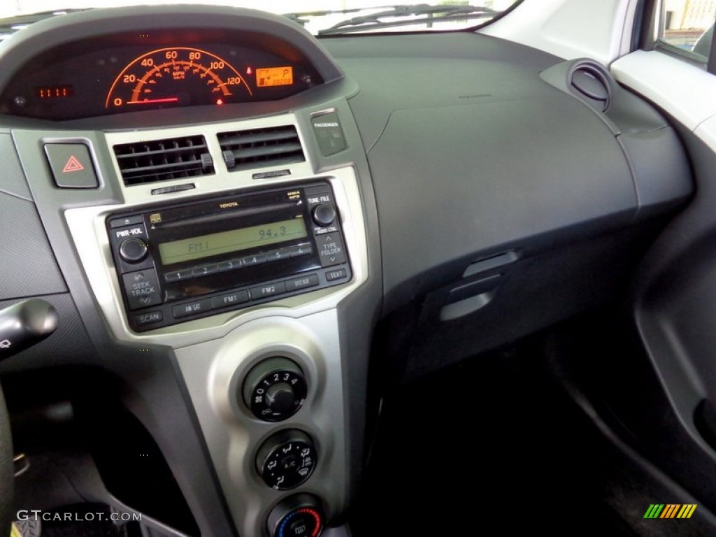 2009 Yaris 5 Door Liftback - Bayou Blue Pearl / Dark Charcoal photo #54