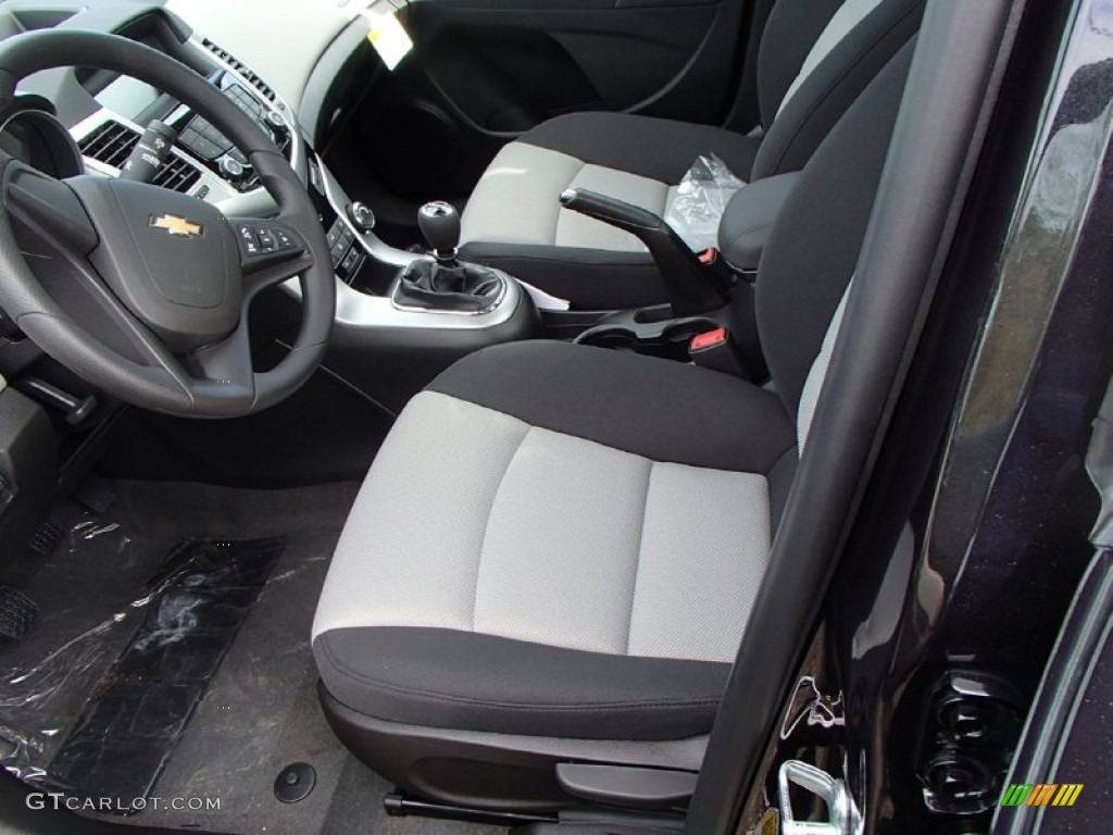 2014 Cruze LS - Black Granite Metallic / Jet Black/Medium Titanium photo #3