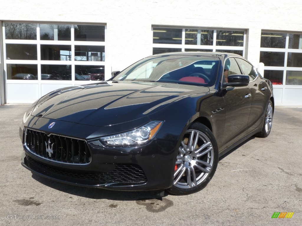 2014 Ghibli S Q4 - Nero Ribelle (Black Metallic) / Nero/Rosso photo #1