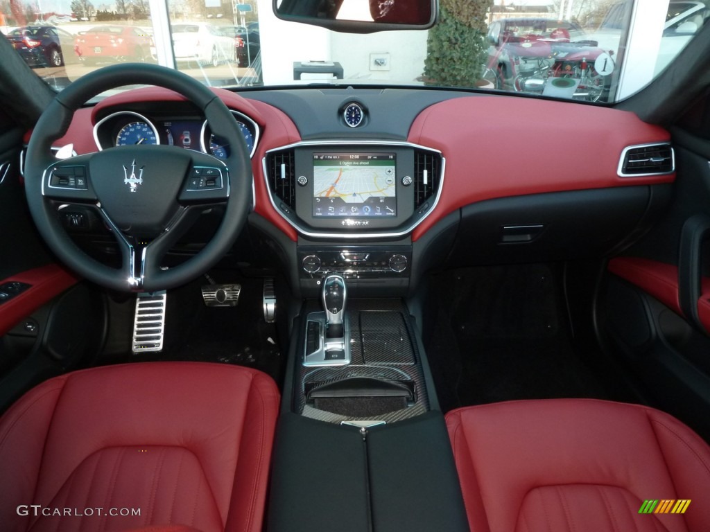 2014 Ghibli S Q4 - Nero Ribelle (Black Metallic) / Nero/Rosso photo #8