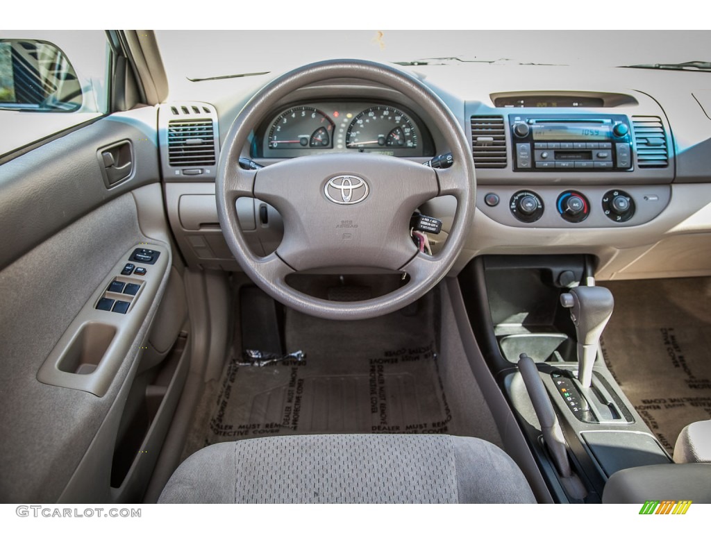 2003 Toyota Camry LE V6 Taupe Dashboard Photo #90837514