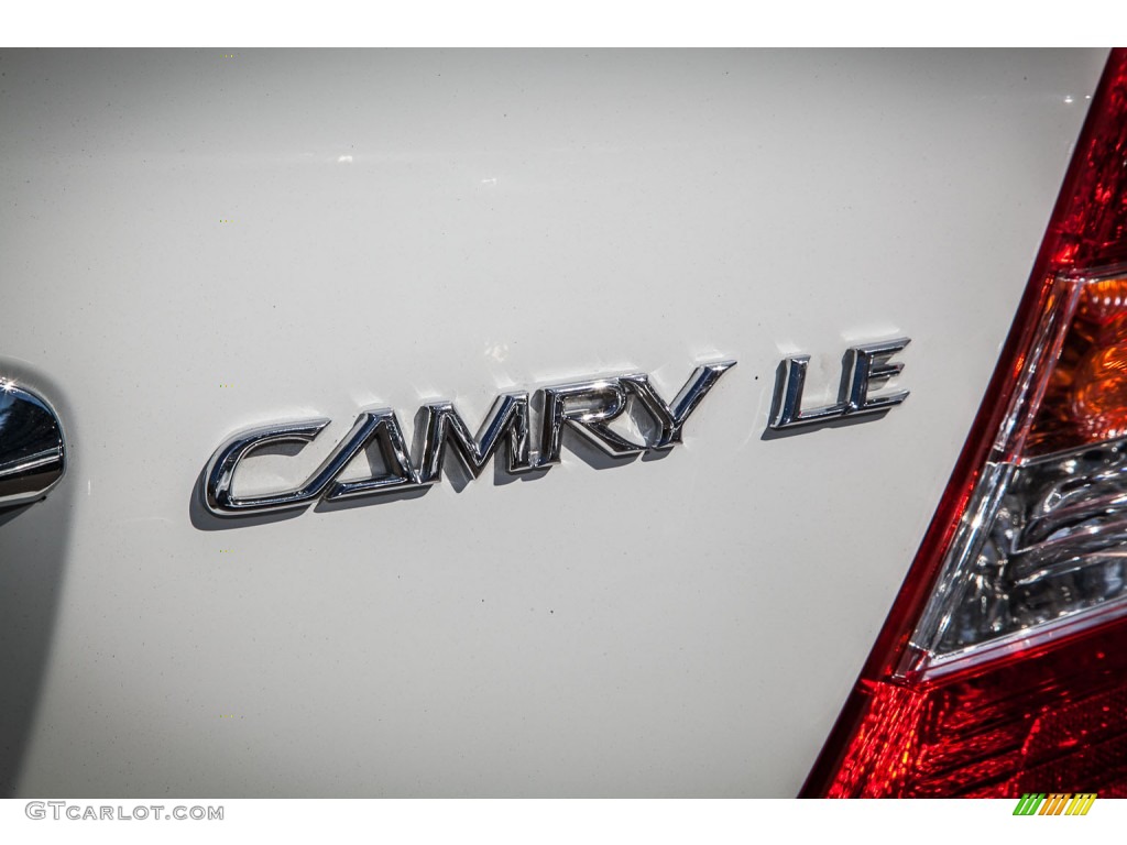 2003 Toyota Camry LE V6 Marks and Logos Photo #90838330