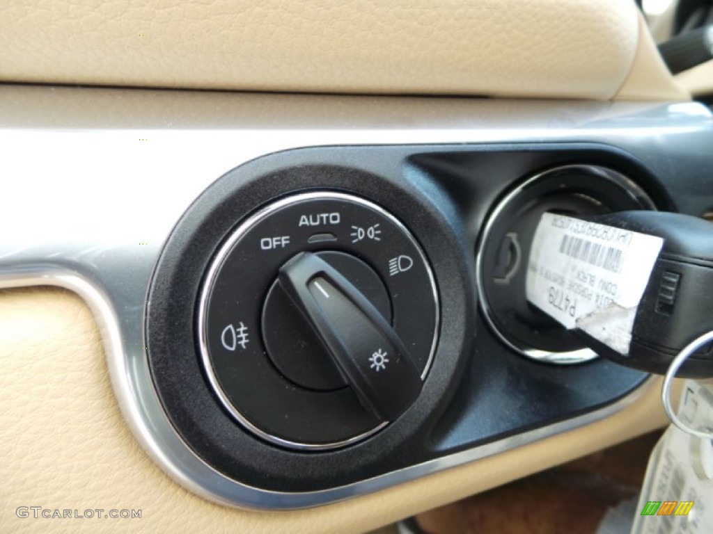 2014 Porsche Boxster S Controls Photo #90838477
