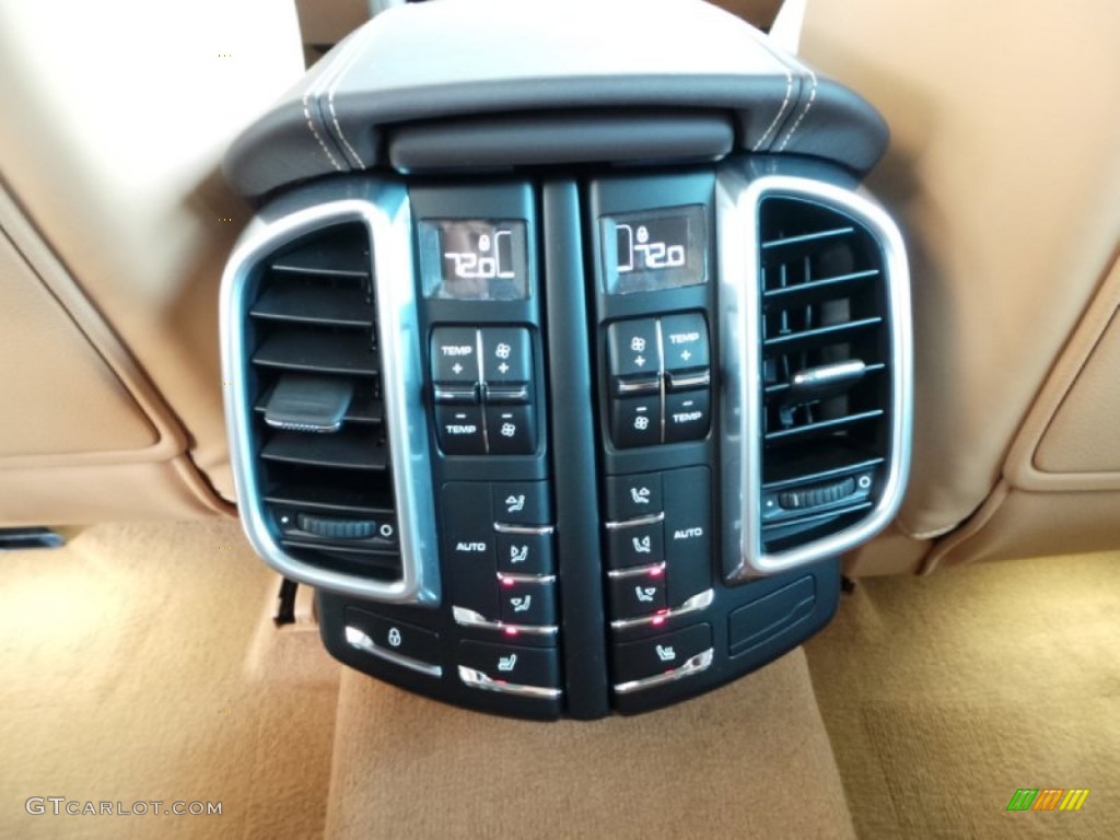 2014 Porsche Cayenne Turbo Controls Photo #90839857
