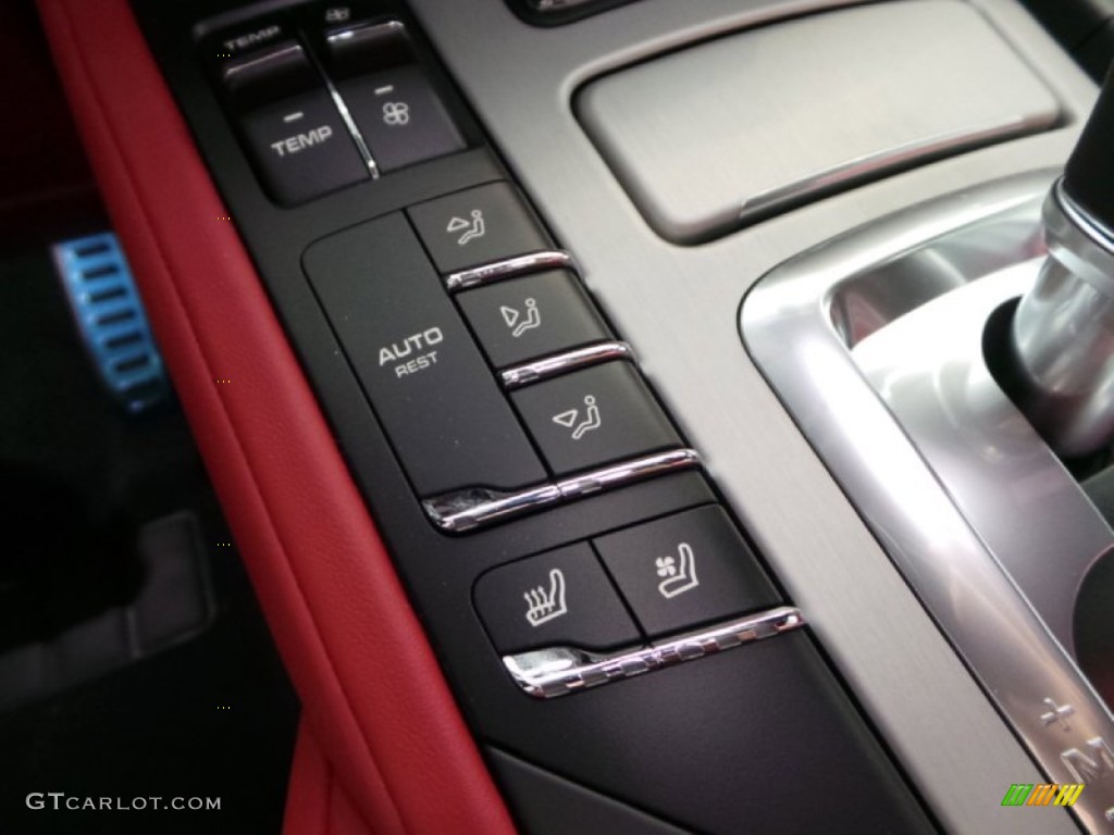 2014 Porsche Cayenne GTS Controls Photo #90840337
