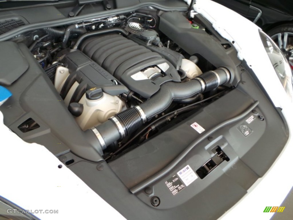 2014 Porsche Cayenne GTS 4.8 Liter DFI DOHC 32-Valve VVT V8 Engine Photo #90840538