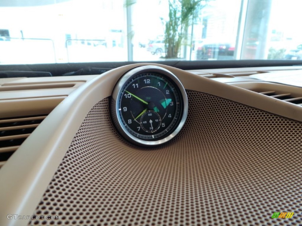2014 Porsche Panamera S E-Hybrid Gauges Photo #90840982