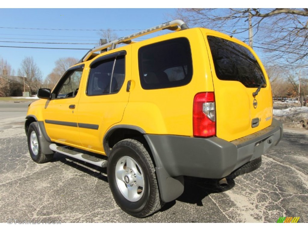 2003 Xterra XE V6 4x4 - Solar Yellow / Gray photo #4
