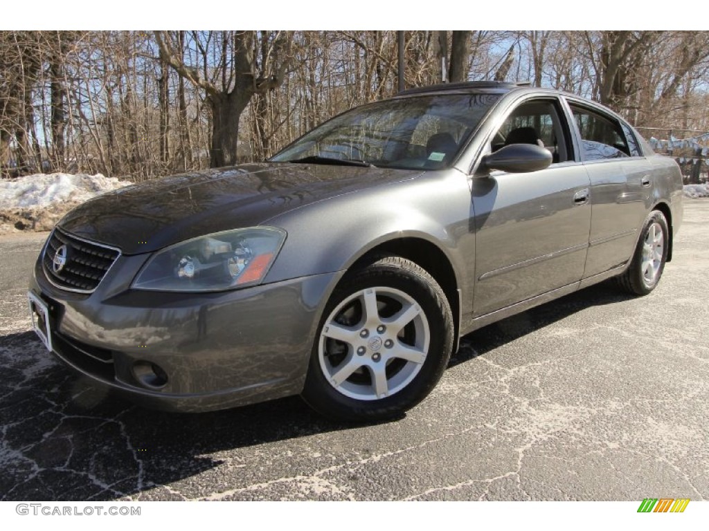 2005 Altima 2.5 S - Smoke Metallic / Charcoal photo #1