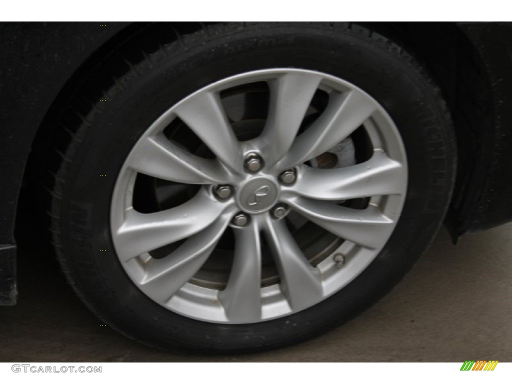 2011 Infiniti M 56x AWD Sedan Wheel Photos