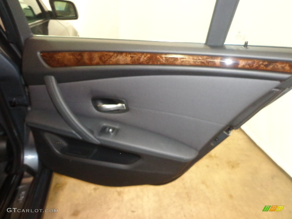 2009 5 Series 535xi Sedan - Platinum Grey Metallic / Black Dakota Leather photo #28