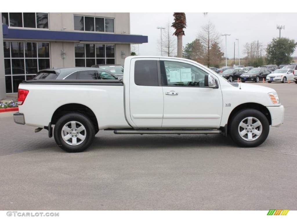 2004 Titan LE King Cab 4x4 - White / Graphite/Titanium photo #6