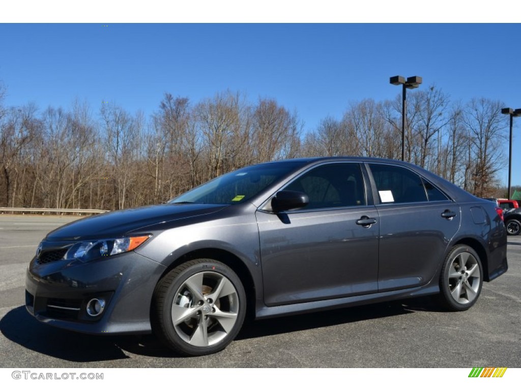 2014 Camry SE V6 - Magnetic Gray Metallic / Black photo #3