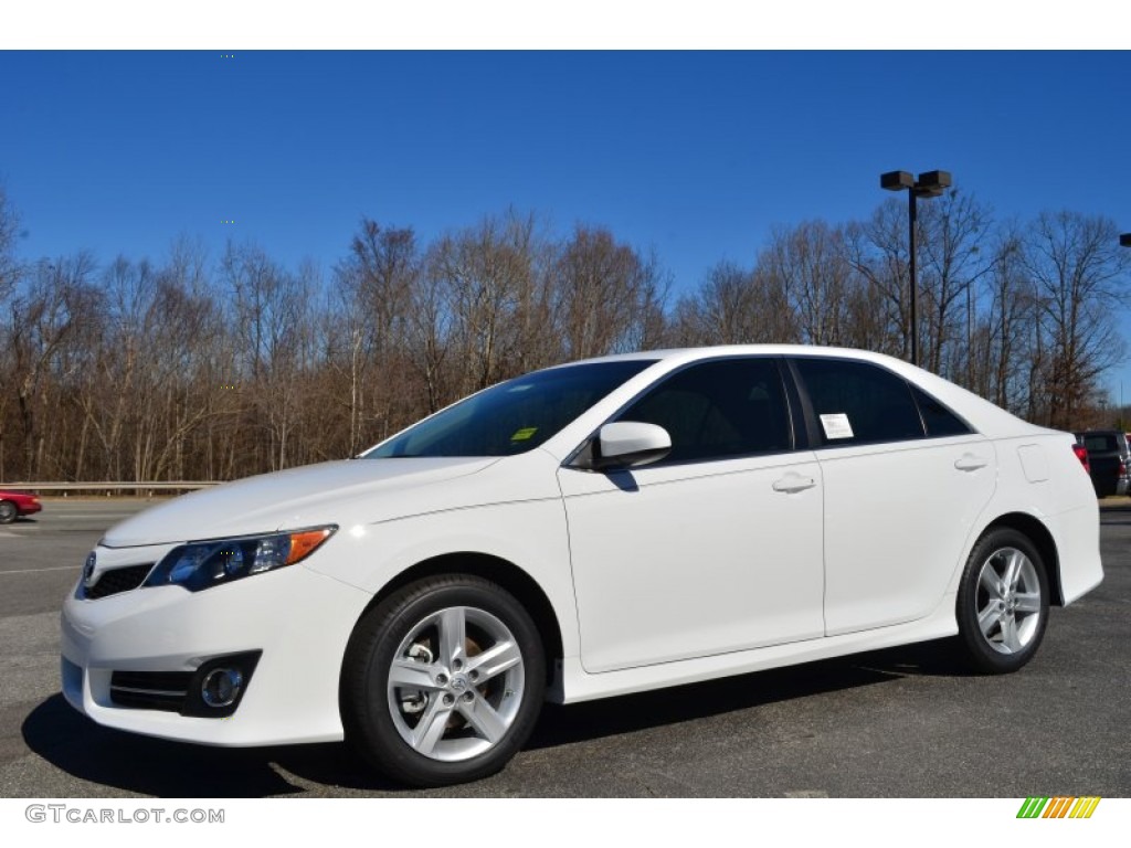 2014 Camry SE - Super White / Black photo #3