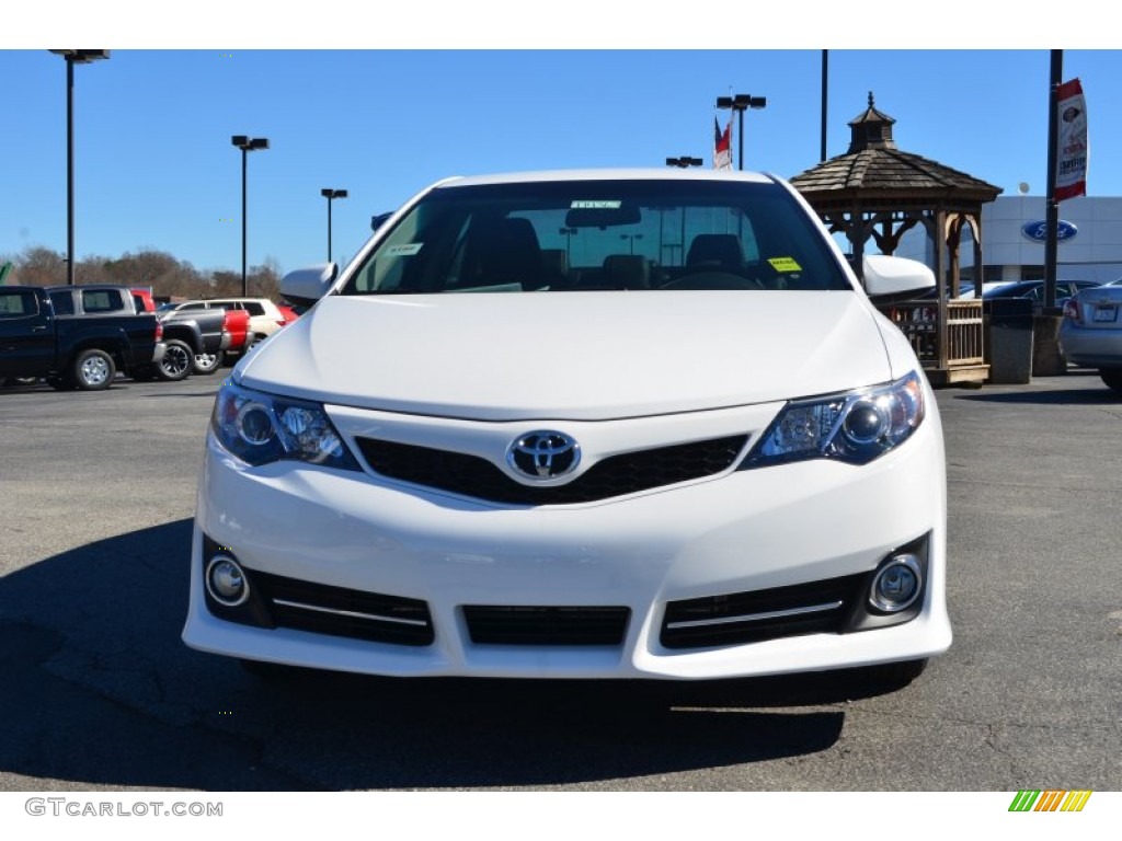 2014 Camry SE - Super White / Black photo #4