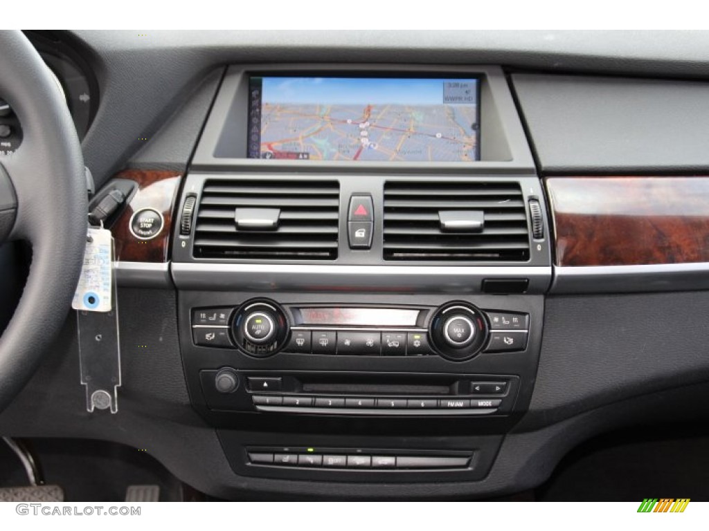 2011 BMW X5 xDrive 50i Controls Photo #90862601