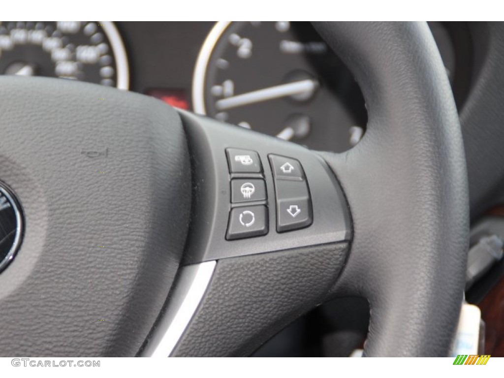 2011 BMW X5 xDrive 50i Controls Photos