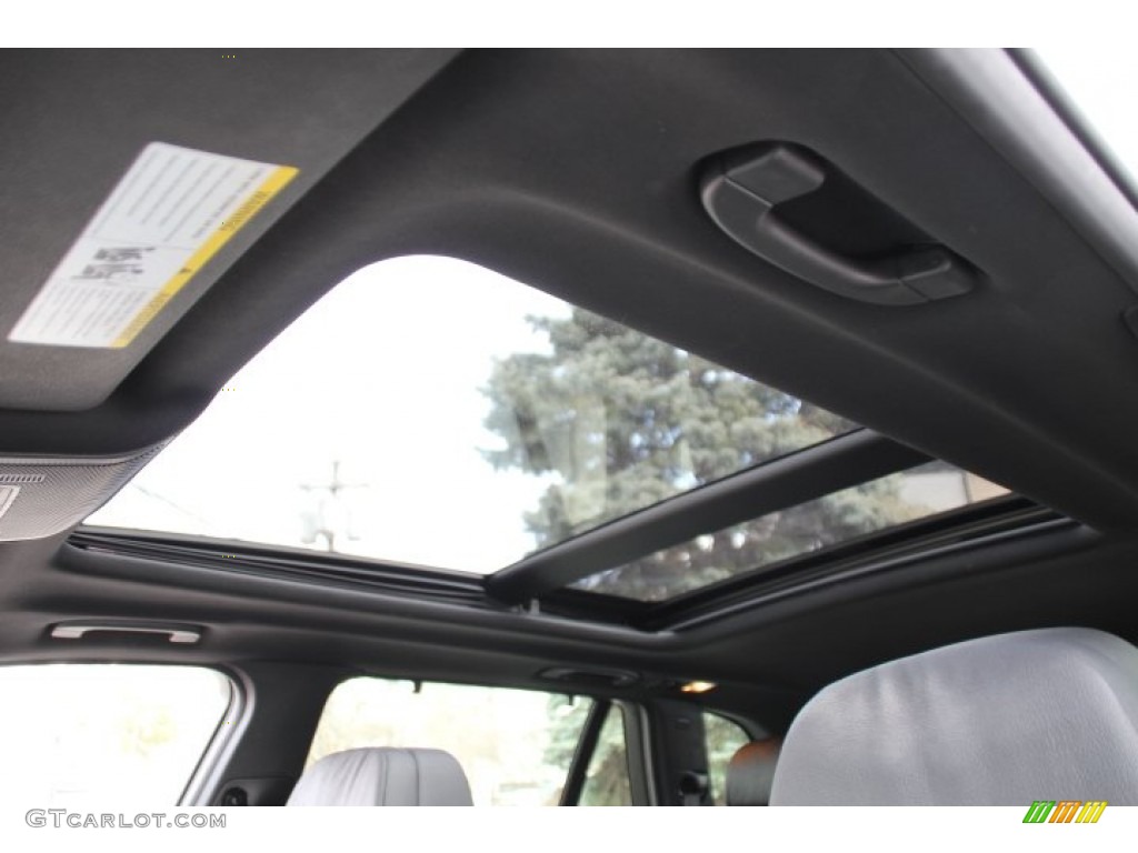 2011 BMW X5 xDrive 50i Sunroof Photos