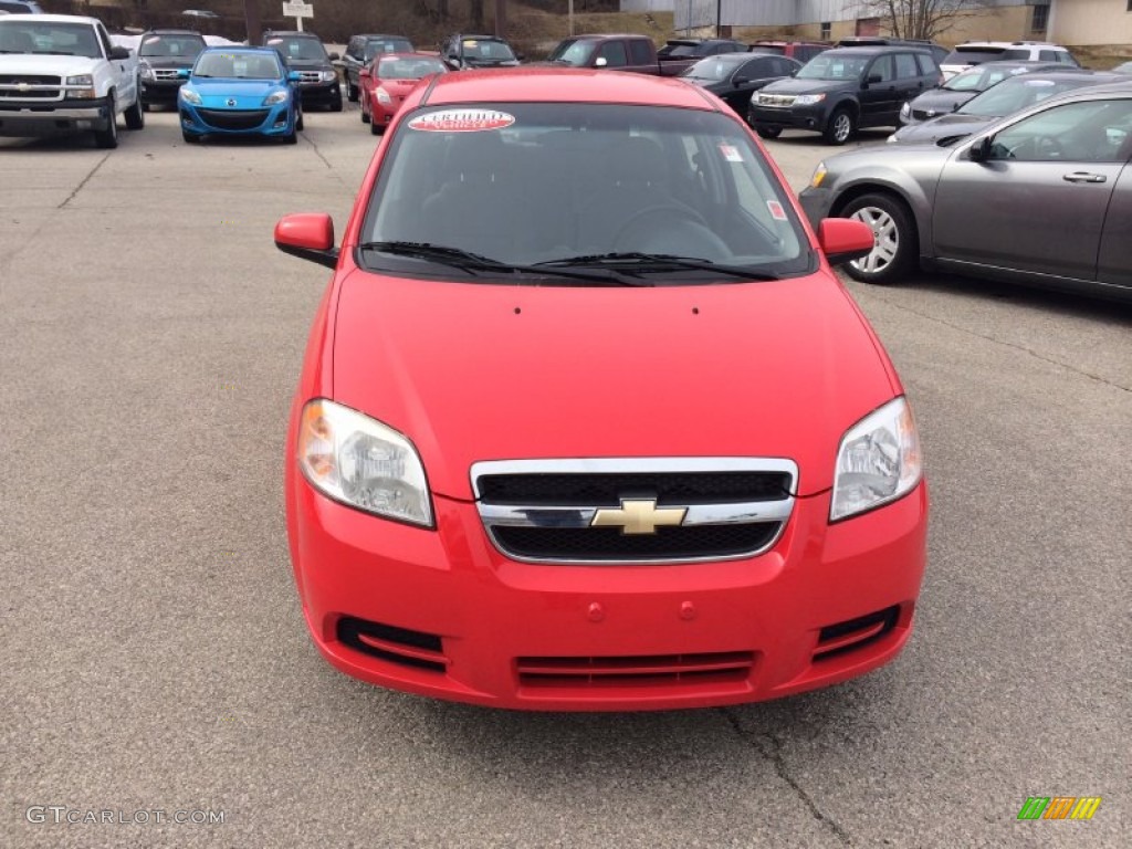 2008 Aveo LS Sedan - Victory Red / Charcoal photo #12