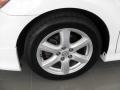 Super White - Camry SE Photo No. 23