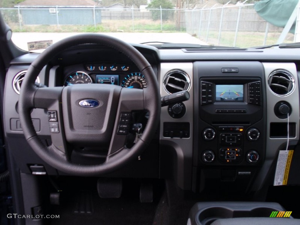 2014 F150 XLT SuperCrew 4x4 - Blue Jeans / Steel Grey photo #33