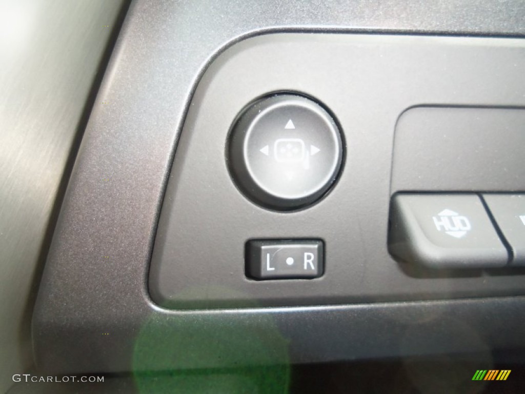 2014 Chevrolet Corvette Stingray Coupe Z51 Controls Photo #90867271