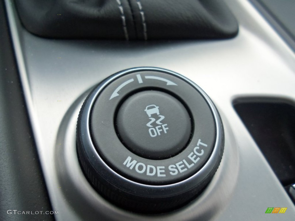2014 Chevrolet Corvette Stingray Coupe Z51 Controls Photo #90867482