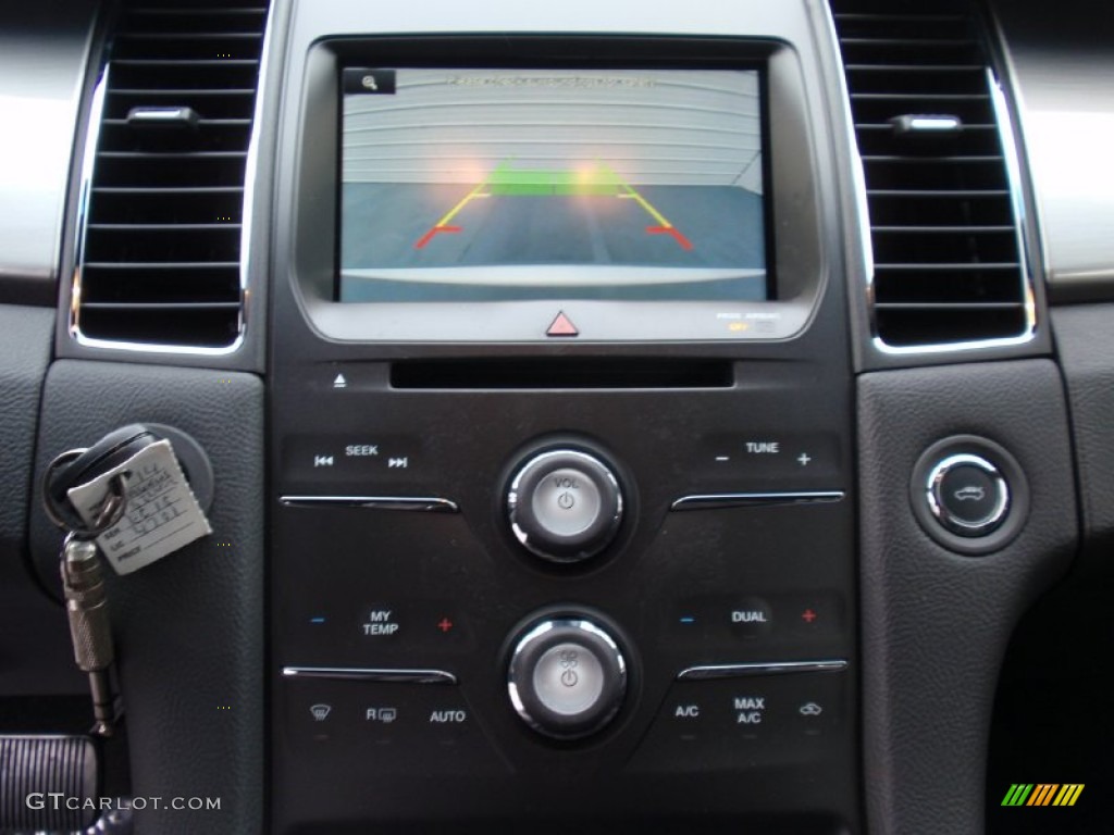 2014 Taurus SEL - Ingot Silver / Charcoal Black photo #30