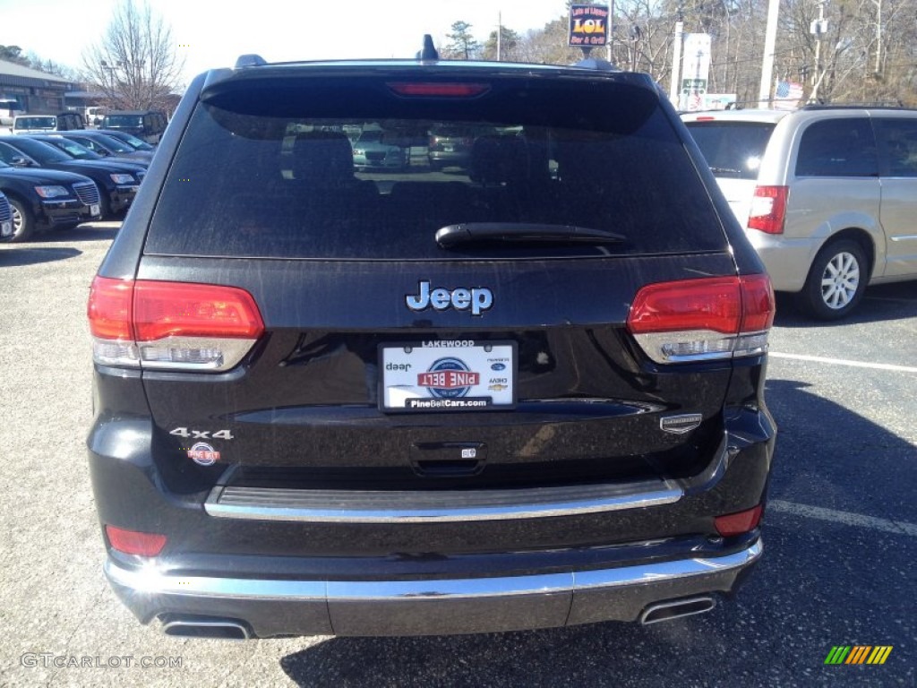 2014 Grand Cherokee Summit 4x4 - Brilliant Black Crystal Pearl / Morocco Black photo #5