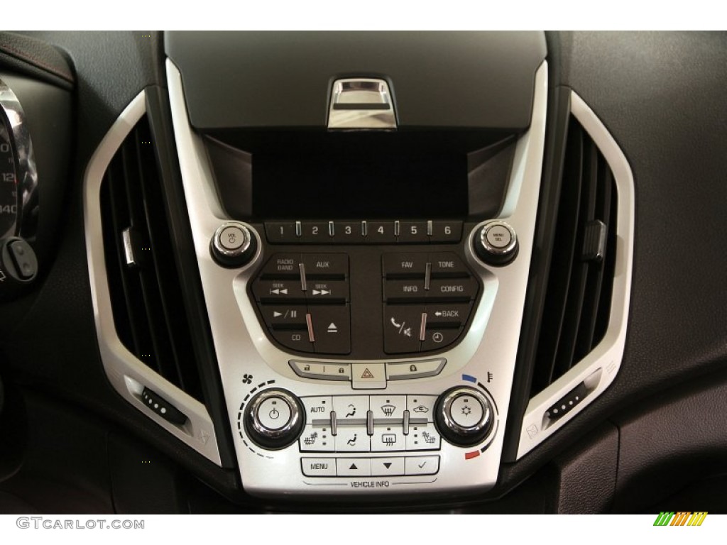 2010 GMC Terrain SLT AWD Controls Photos