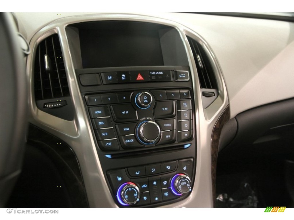 2014 Buick Verano Convenience Controls Photo #90871145